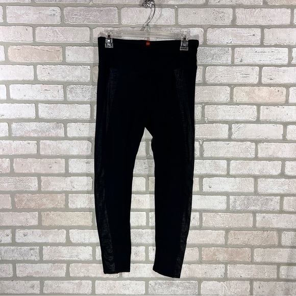 SPANX Ready to Wow Black Leggings with Snakeskin Print on Sides Size L - Picture 5 of 12